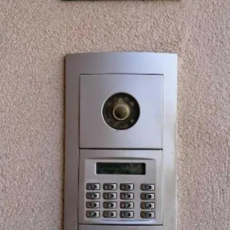 Modern & Vintage דירה *